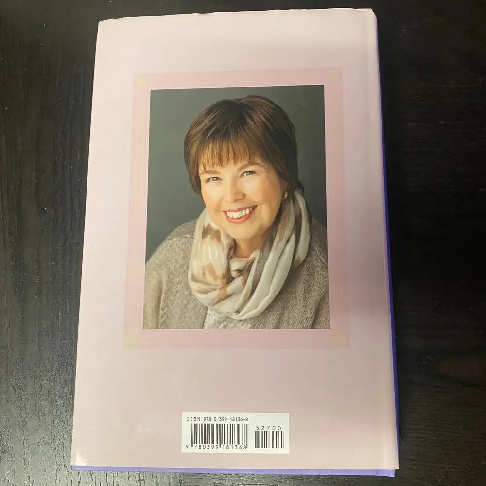 Walk along the Beach : A Novel by Debbie Macomber (2020, Hardcover)